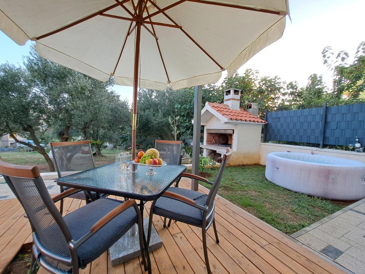 Apartamento Jalumi Zadar Exterior foto