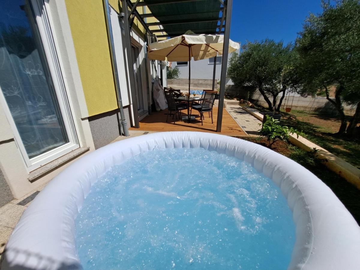 Apartamento Jalumi Zadar Exterior foto